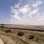 3 Bedroom Gorgeous In Jard-sur-Mer