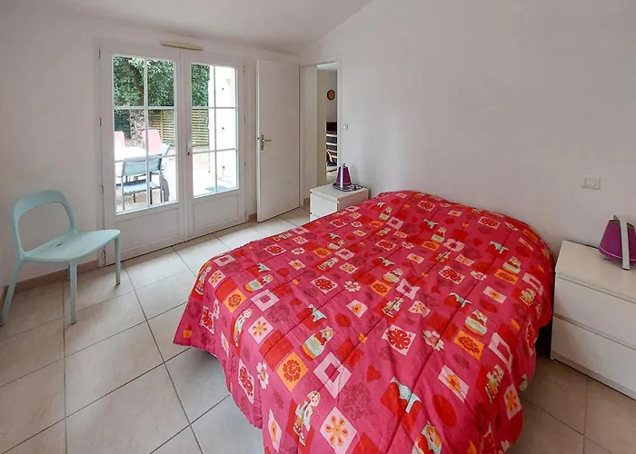 Hébergement de vacances 3 Bedroom Gorgeous In